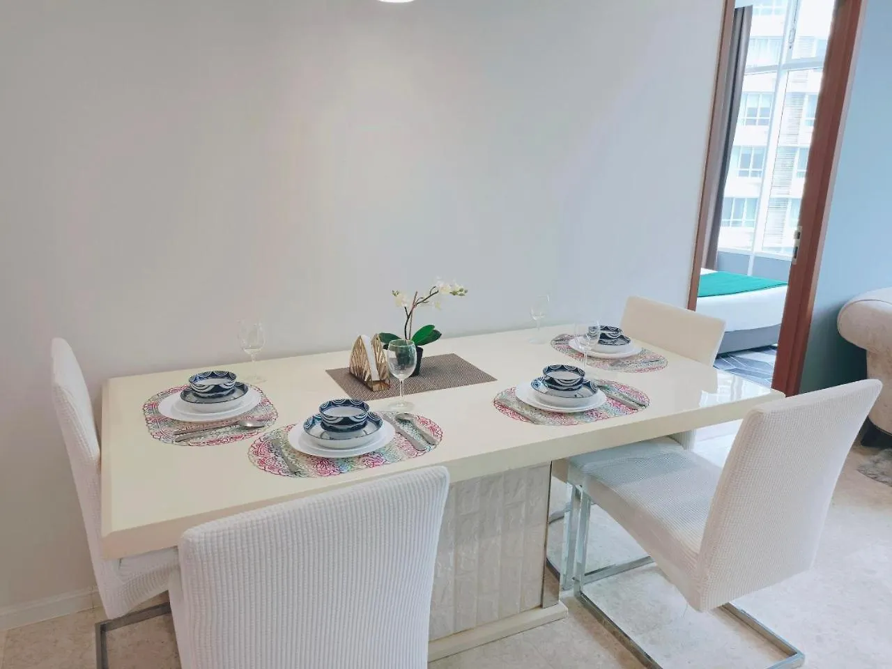 Sky Suites Klcc By Home Stay Kuala Lumpur Apartment